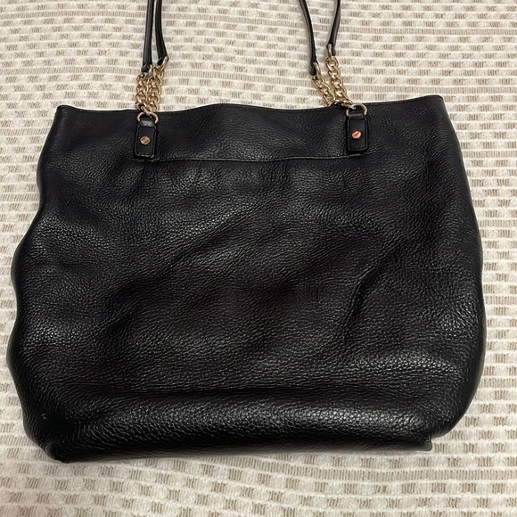 🎉HP🎉 Michael Kors Pebbled Leather Black Tote - Picture 4 of 16